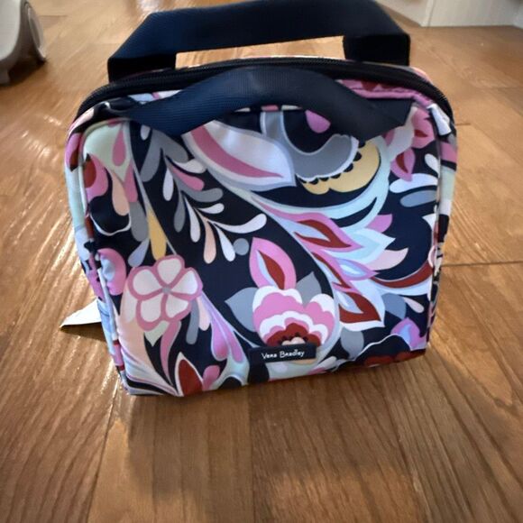 New Vera Bradley Multicolor Floral Modern Paisley lunch tote. - Picture 6 of 10